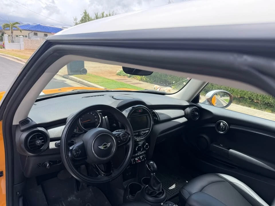 2017 Mini Mini 3rd Gen - Image 8 of 11
