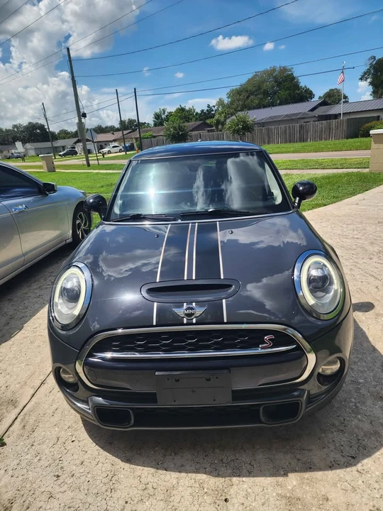 2017 Mini Mini 3rd Gen - Image 2 of 10