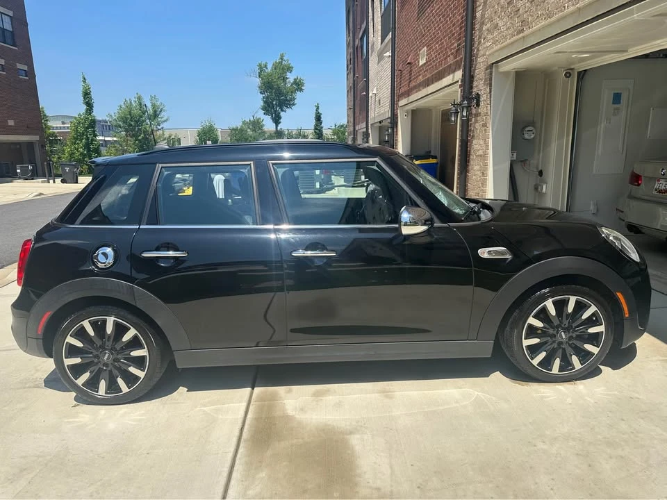 2017 Mini Mini 3rd Gen - Image 4 of 9