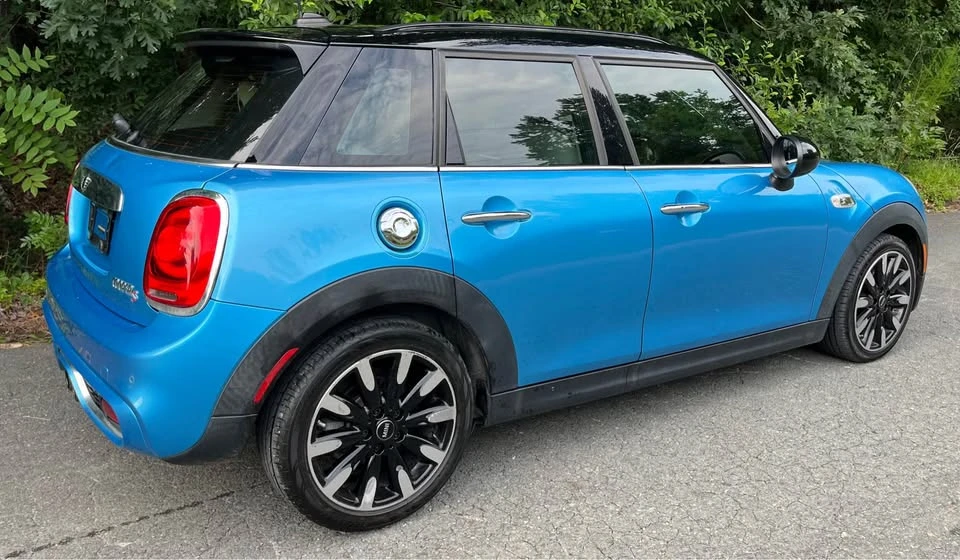 2017 Mini Mini 3rd Gen - Image 2 of 19