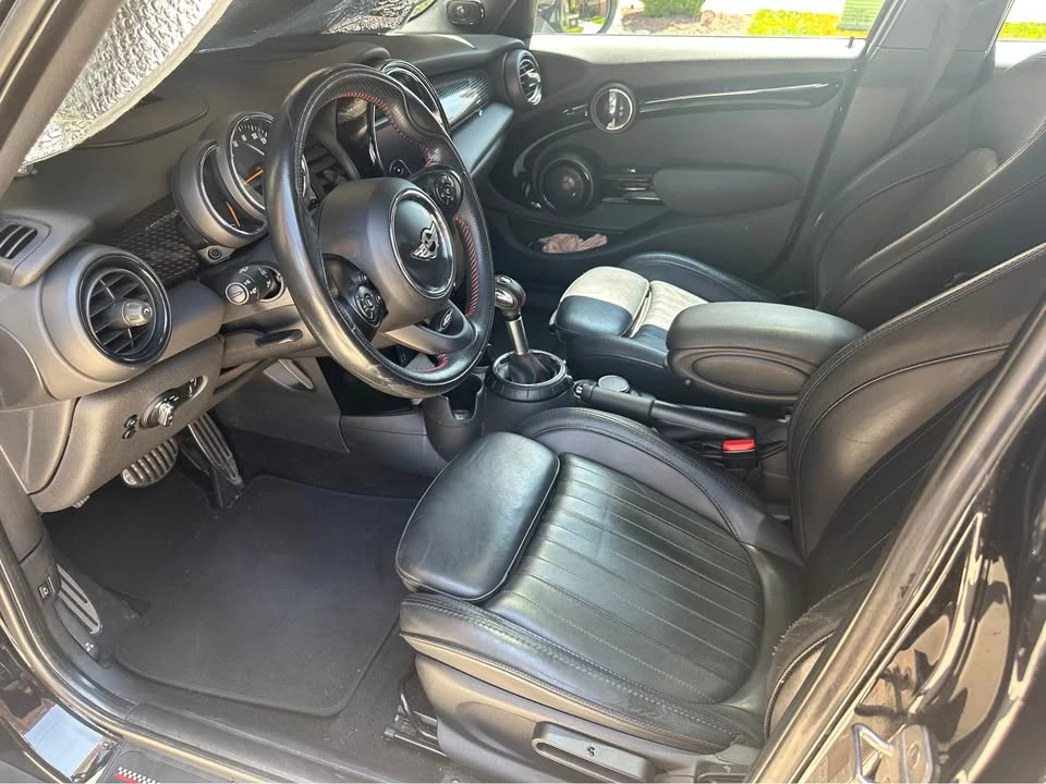 2017 Mini Mini 3rd Gen - Image 8 of 9