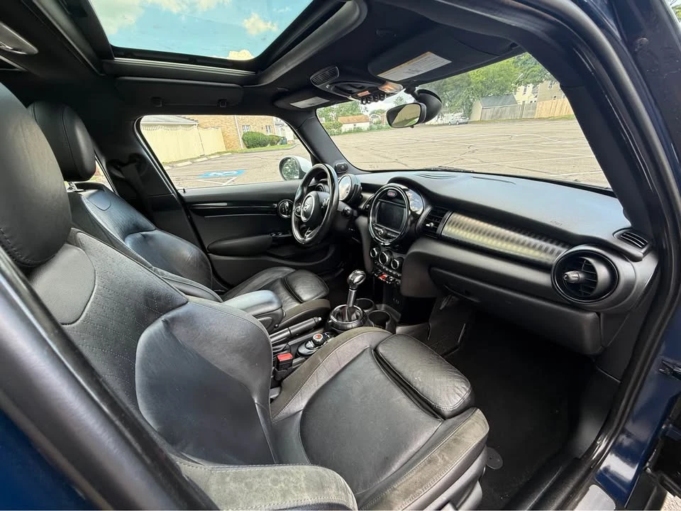 2017 Mini Mini 3rd Gen - Image 9 of 10