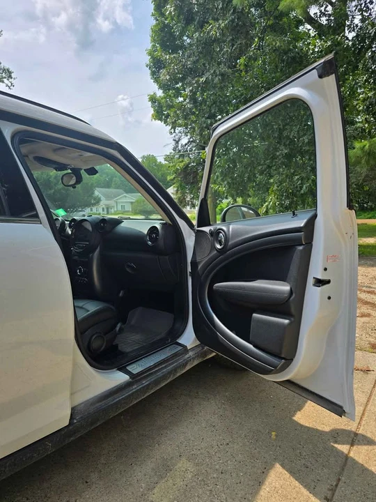 2017 Mini Mini 3rd Gen - Image 7 of 16