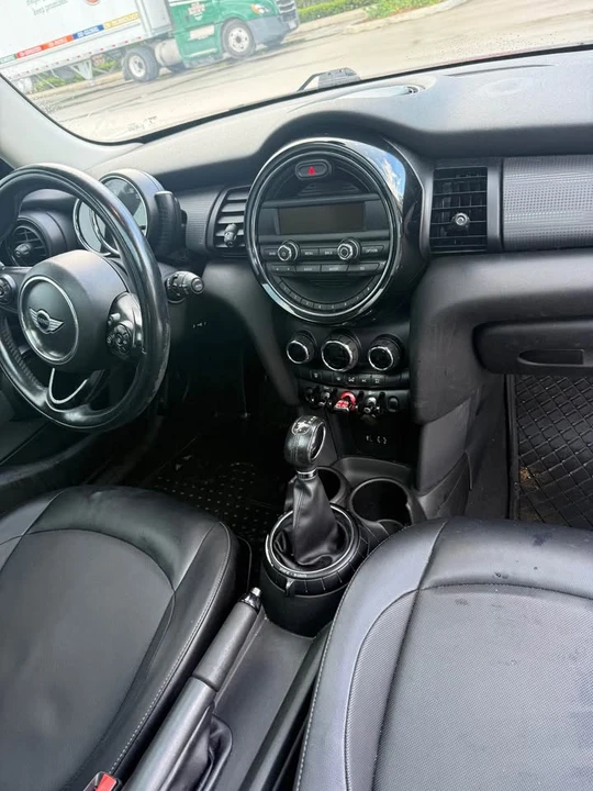 2017 Mini Mini 3rd Gen - Image 6 of 14