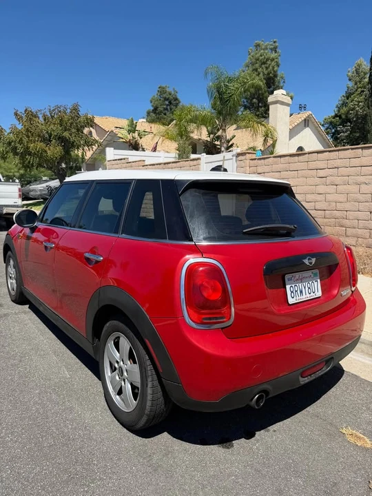 2017 Mini Mini 3rd Gen - Image 6 of 10