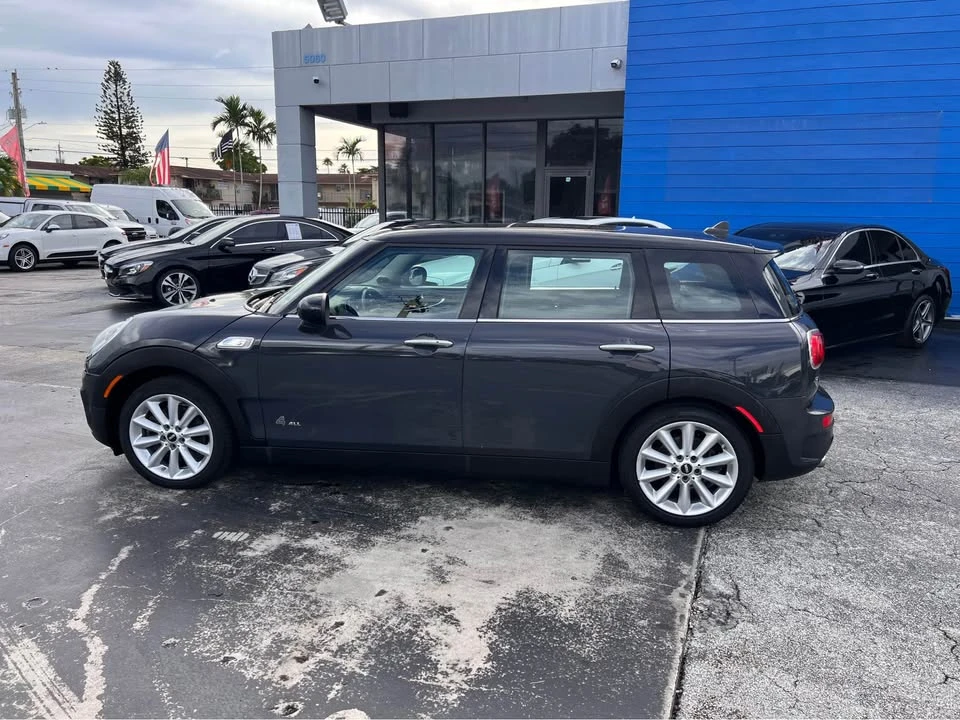2017 Mini Mini 3rd Gen - Image 2 of 17