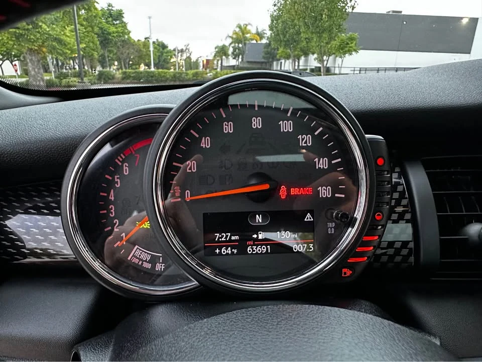 2017 Mini Modern Mini - Image 17 of 20