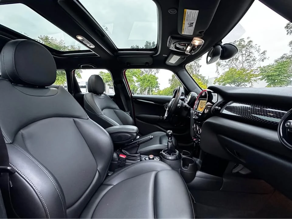 2017 Mini Modern Mini - Image 16 of 20