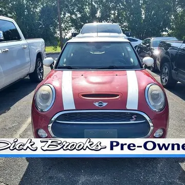 2017 MINI Cooper
