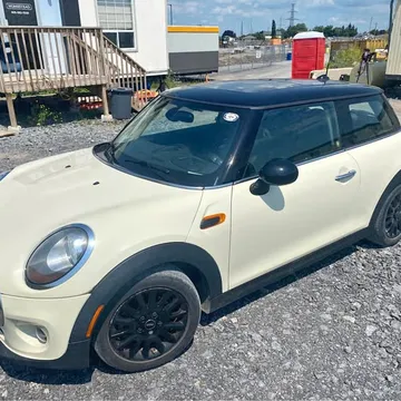 2017 MINI Cooper