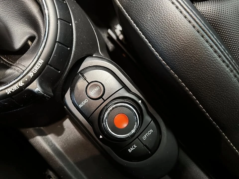 2017 Mini Mini Cooper S 3rd Gen - Image 17 of 19