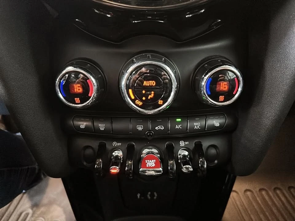 2017 Mini Mini Cooper S 3rd Gen - Image 16 of 19
