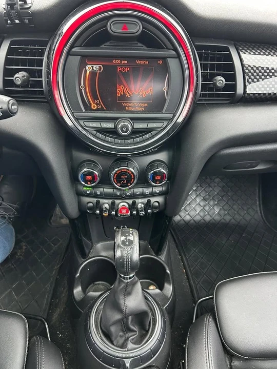 2017 Mini Mini Cooper S 3rd Gen - Image 12 of 19