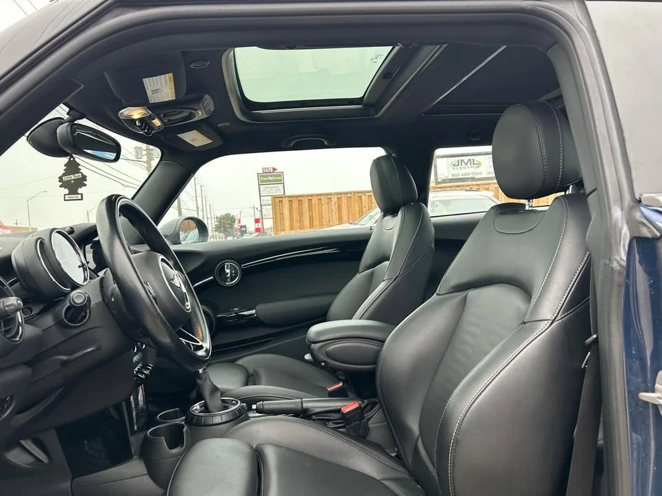 2017 Mini Mini Cooper S 3rd Gen - Image 9 of 19