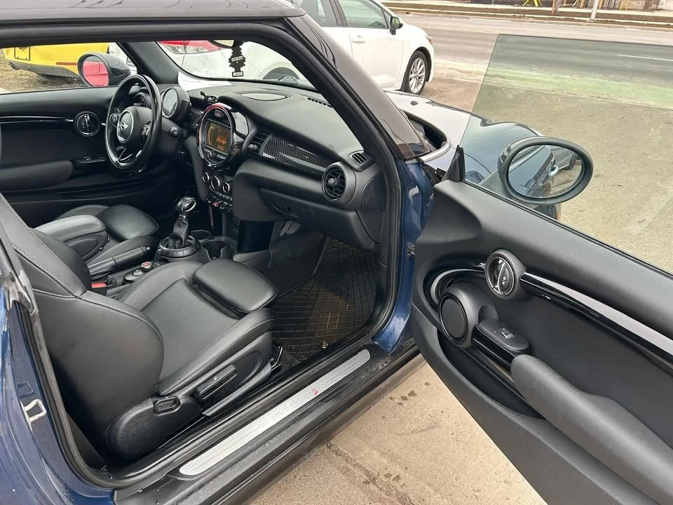 2017 Mini Mini Cooper S 3rd Gen - Image 15 of 19