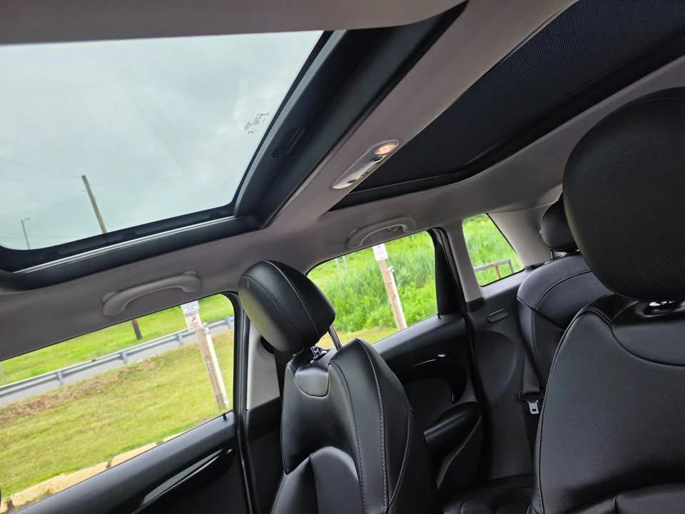 2017 Mini Mini 3rd Gen - Image 12 of 17