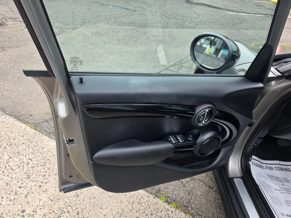 2017 Mini Mini 3rd Gen - Image 9 of 17