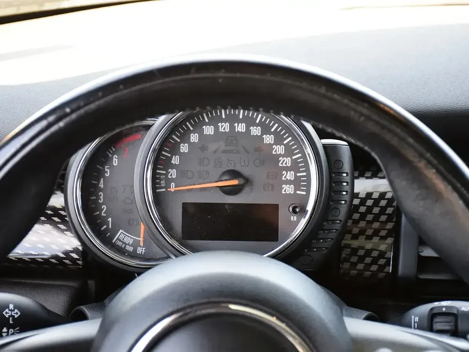 2017 Mini Mini Cooper S 3rd Gen - Image 14 of 16