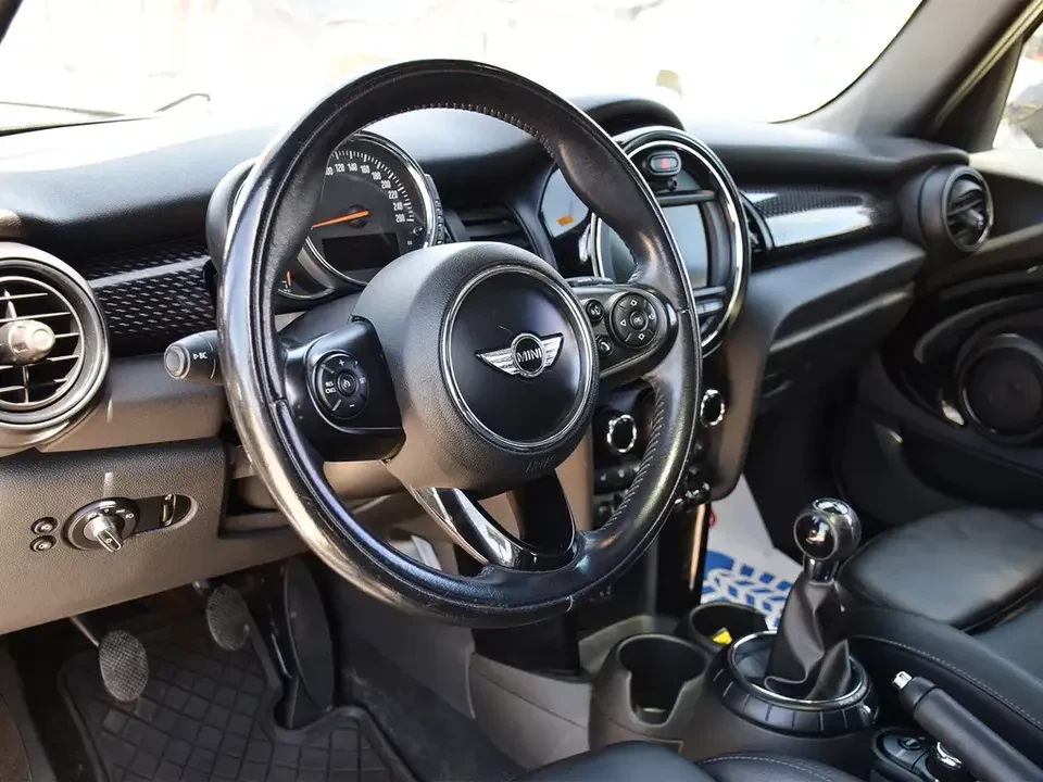 2017 Mini Mini Cooper S 3rd Gen - Image 8 of 16