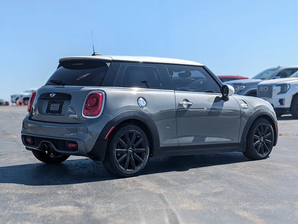 2017 Mini Mini Cooper S 3rd Gen - Image 4 of 12