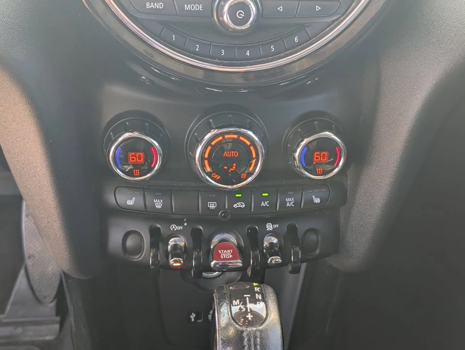 2017 Mini Mini Cooper S 3rd Gen - Image 10 of 12