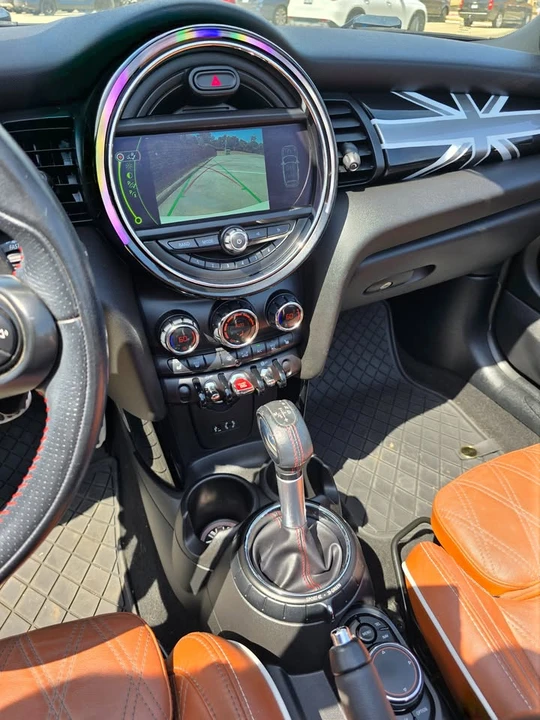 2017 Mini Mini Cooper S 3rd Gen - Image 13 of 20