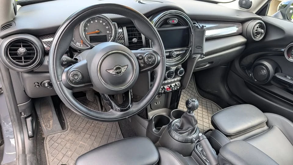 2017 Mini Mini Cooper S 3rd Gen - Image 10 of 19