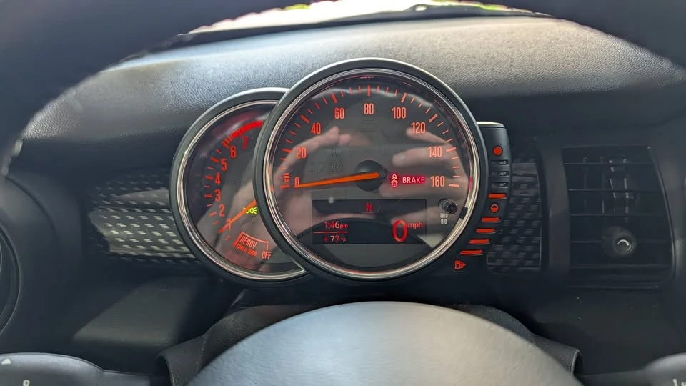 2017 Mini Mini Cooper S 3rd Gen - Image 6 of 19