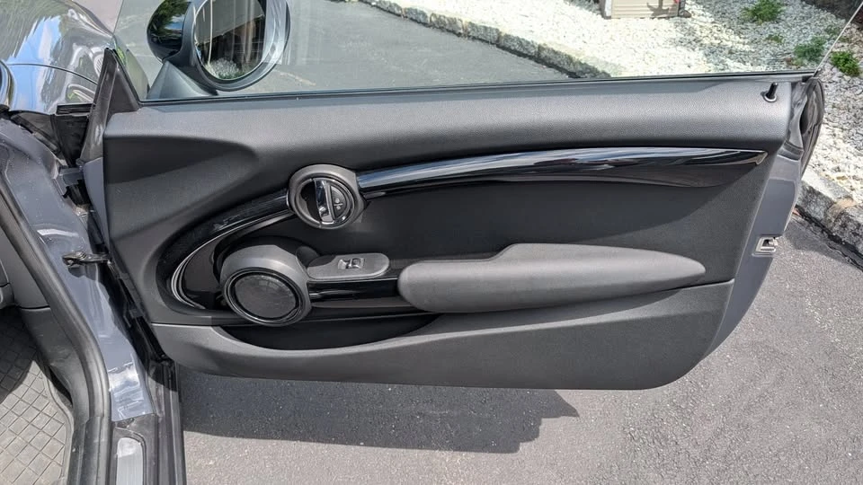 2017 Mini Mini Cooper S 3rd Gen - Image 3 of 19