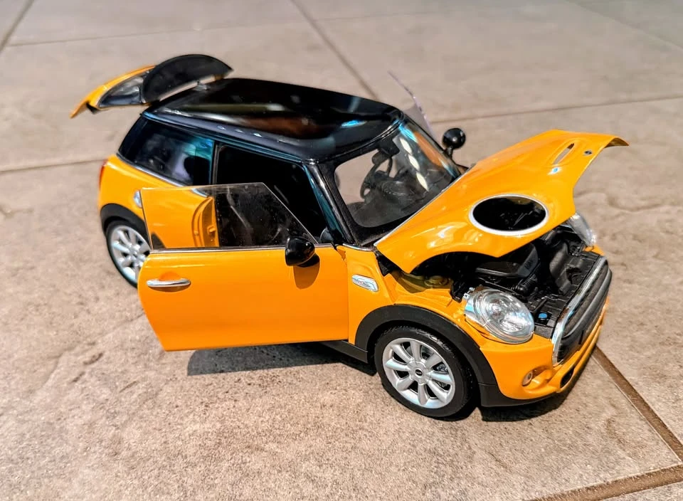 2017 Mini Mini 3rd Gen - Image 18 of 20