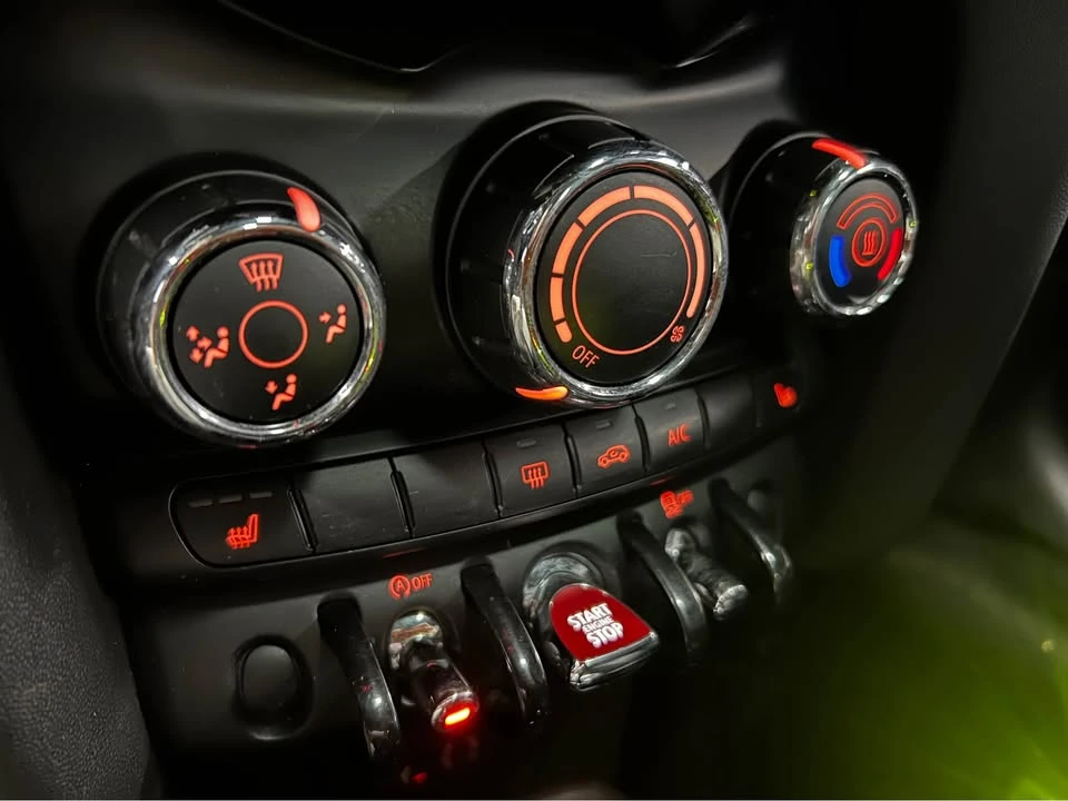 2017 Mini Mini Cooper S 3rd Gen - Image 13 of 17