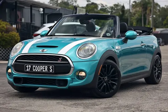 2017 MINI Cooper S