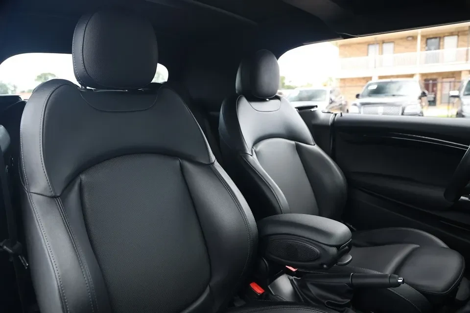 2017 Mini Mini Cooper S 3rd Gen - Image 11 of 13
