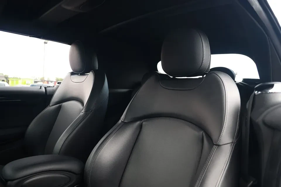 2017 Mini Mini Cooper S 3rd Gen - Image 10 of 13