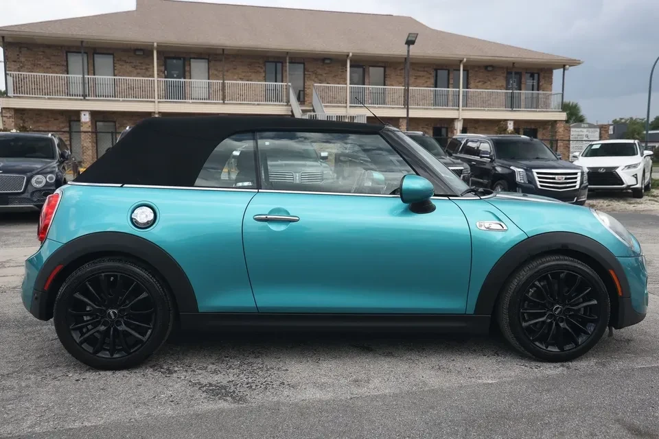 2017 Mini Mini Cooper S 3rd Gen - Image 6 of 13