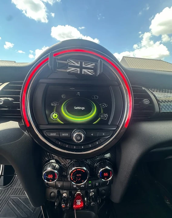 2017 Mini Mini Cooper S 3rd Gen - Image 10 of 14