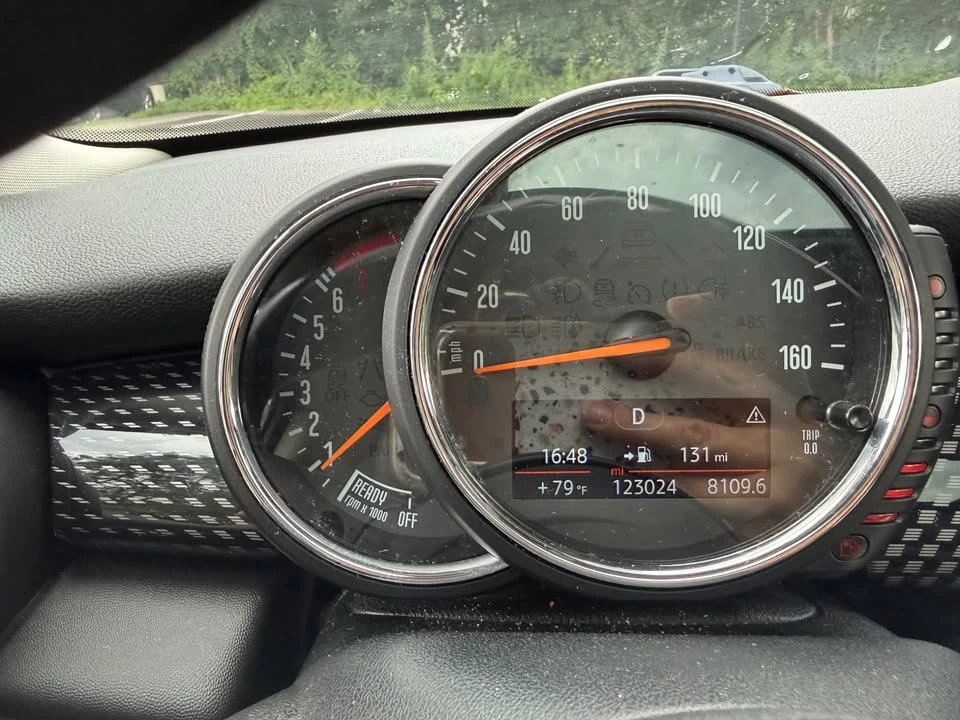 2017 Mini Mini Cooper S 3rd Gen - Image 14 of 15