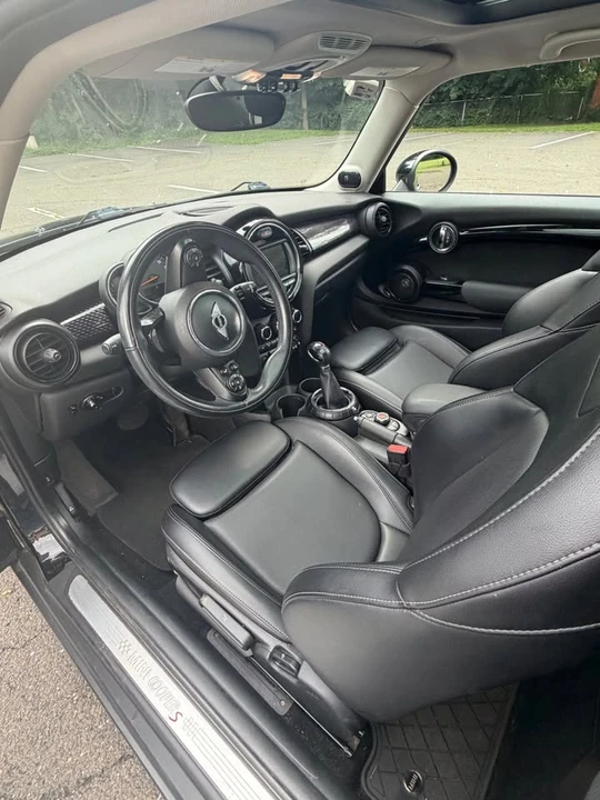 2017 Mini Mini Cooper S 3rd Gen - Image 9 of 15
