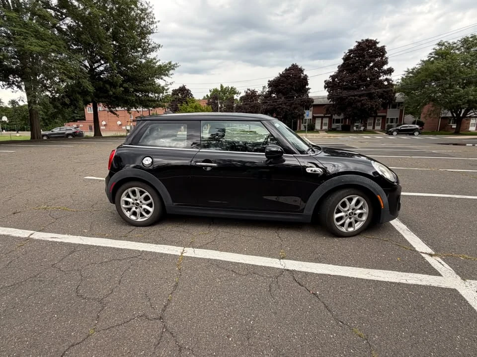 2017 Mini Mini Cooper S 3rd Gen - Image 5 of 15