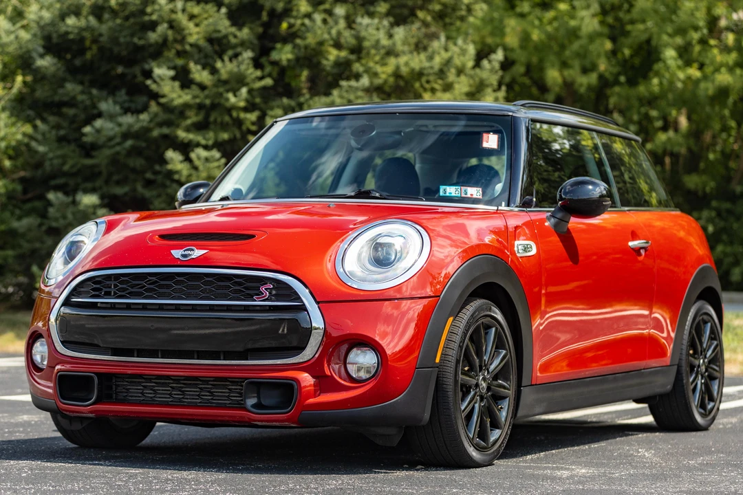 2017 Mini Mini Cooper S 3rd Gen - Image 7 of 31