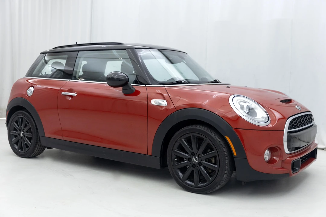 2017 Mini Mini Cooper S 3rd Gen - Image 28 of 31