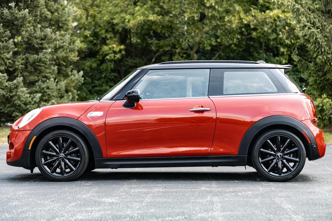 2017 Mini Mini Cooper S 3rd Gen - Image 3 of 31