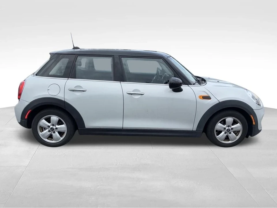 2017 Mini Mini 3rd Gen - Image 7 of 12