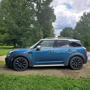 2017 MINI Countryman Classic Cooper ALL4 Hatchback 4D