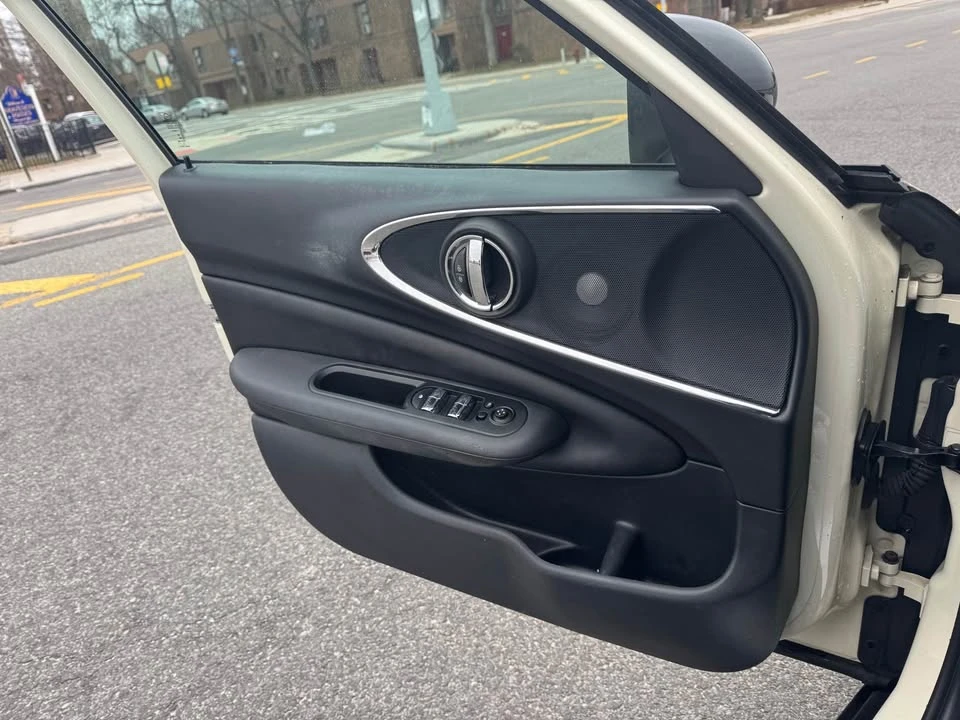 2017 Mini Countryman 2nd Gen - Image 19 of 20