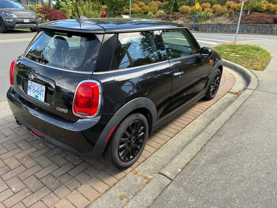 2017 Mini Mini 3rd Gen - Image 7 of 8