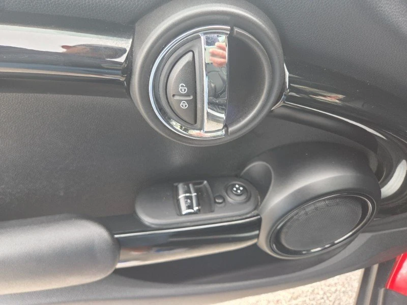 2017 Mini Mini 3rd Gen - Image 8 of 10