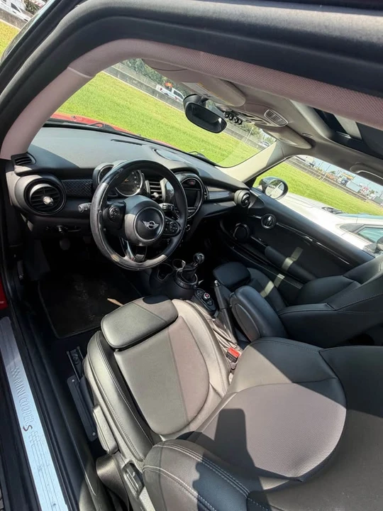 2017 Mini Mini 3rd Gen - Image 5 of 9