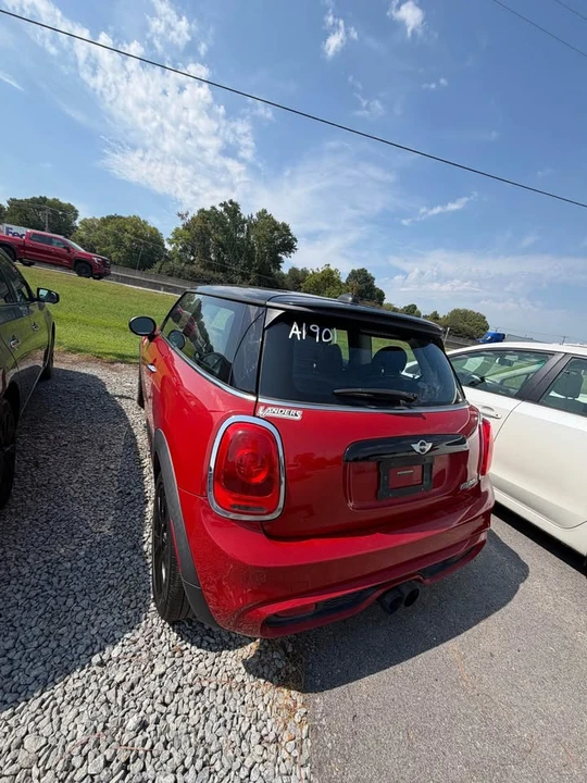 2017 Mini Mini 3rd Gen - Image 4 of 9