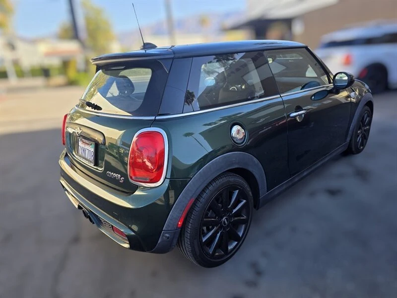 2017 Mini Mini Cooper S 3rd Gen - Image 11 of 17